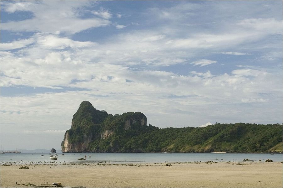 Loh Dalum Bay, strand in Koh Phi Phi Don, Thailand