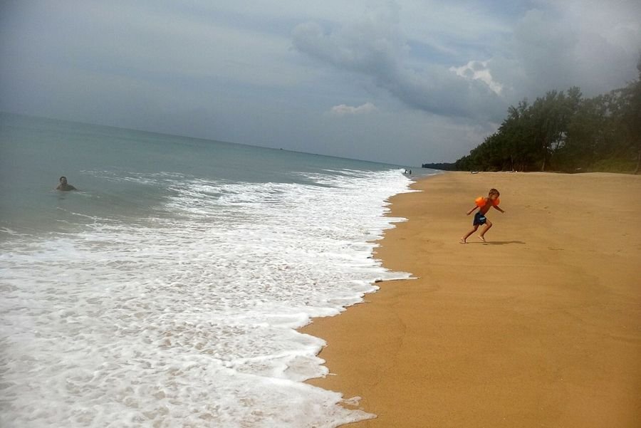 Mai Khao Beach, strand in Phuket, Thailand