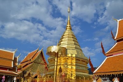 Chiang Mai: de gouden chedi van Wat Phra That Doi Suthep