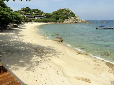 The small beach of Sai Daeng