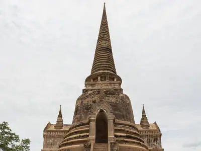 One of the three bell-shaped chedis of Wat Phra Si Sanphet in Ayutthaya