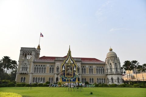 Kinderdag op Government House in Bangkok