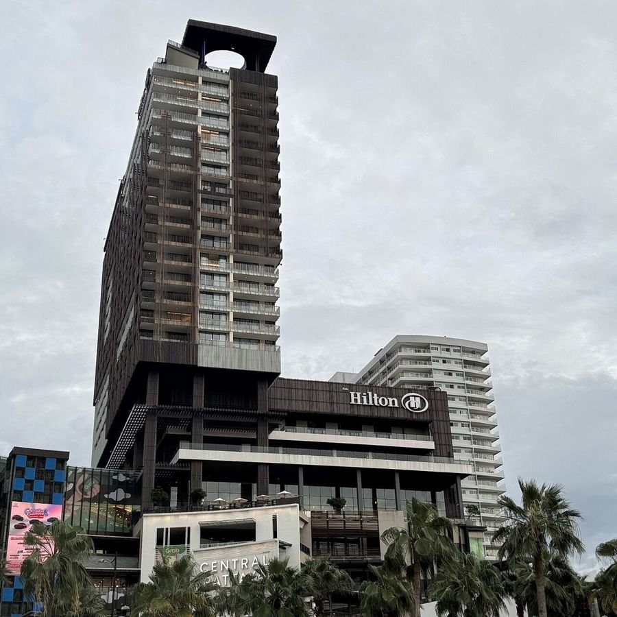 Horizon Rooftop Restaurant & Bar, rooftopbar in Pattaya – foto van het gebouw