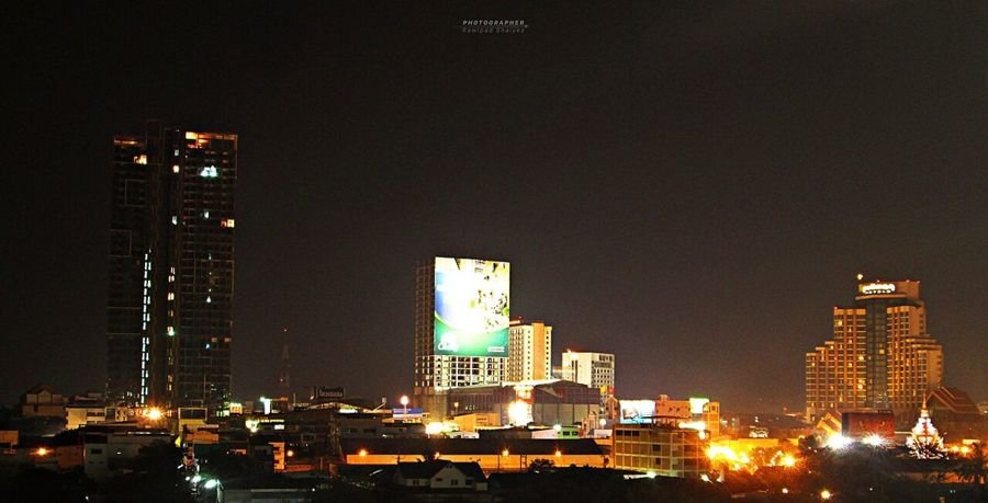 KaenKaew Live House & Rooftop, rooftopbar in Khon Kaen – foto van de skyline