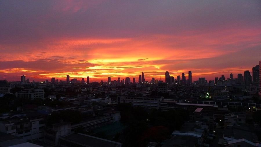 Sky on 20, rooftopbar in Bangkok – foto van de skyline