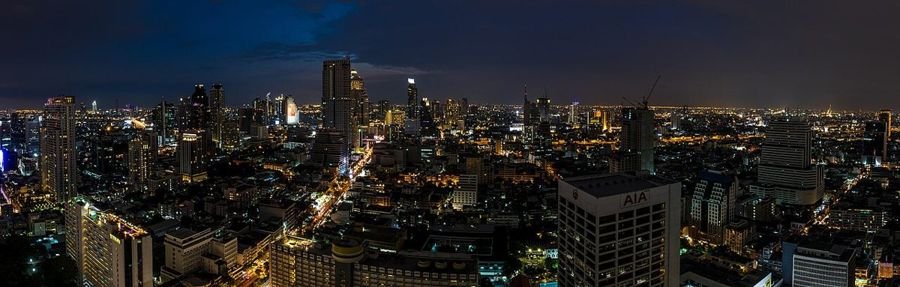 Starlight Rooftop Bar, rooftopbar in Bangkok – foto van de skyline