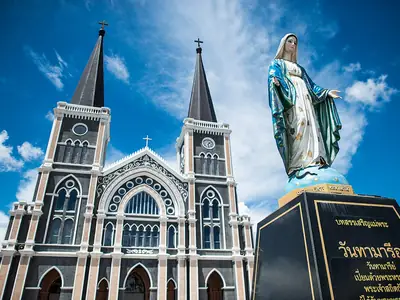 This is a photo of a monument in Thailand identified by the ID