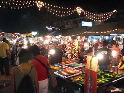 Nachtbazaar Chiang Mai (2)