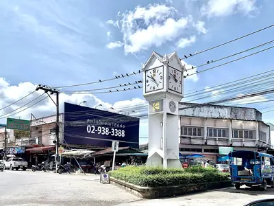 Klokkentoren van Chiang Rai (2)