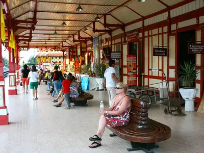 Treinstation Hua Hin (3)