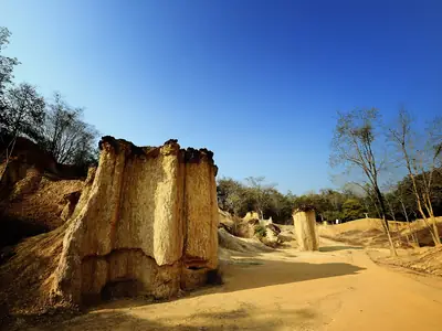 Phae Mueang Phi (2)
