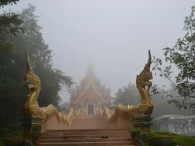 Wat Pha Tak Suea Skywalk (3)