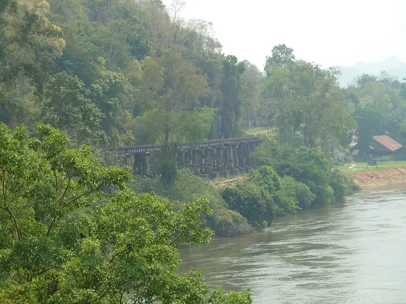 Tham Krasae (brug en grot), Kanchanaburi