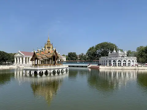 Aisawan Thipphaya-at Hall, Bang Pa In Palace