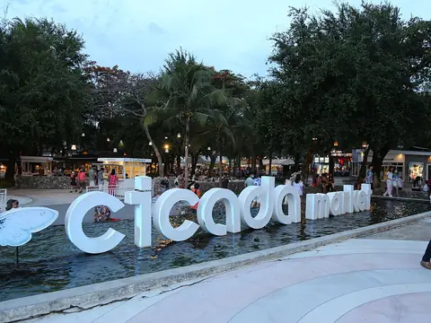 Cicada Hua Hin Night Market at 6 pm.
