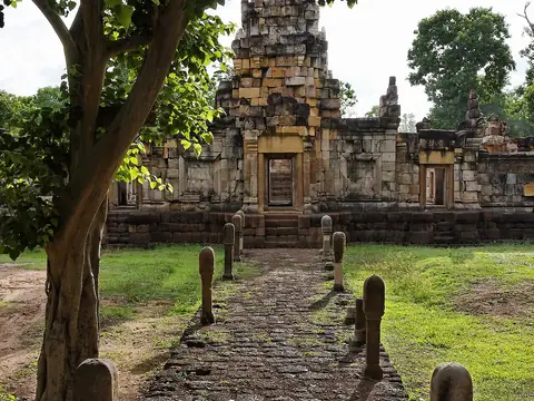 Prasat Sdok Kok Thom, Thailand