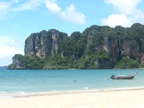 Railay Beach is a small peninsula located between the city of Krabi and Ao Nang.