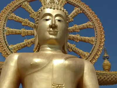 Gouden gezicht van de Big Buddha, Wat Phra Yai (Ko Samui)