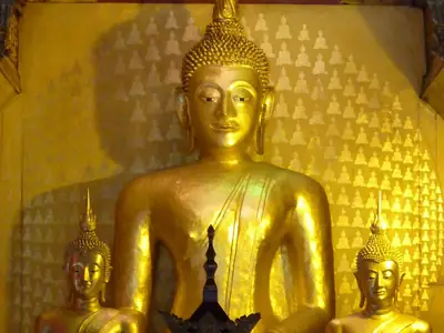 Gouden Boeddhabeeld, Wat Sri Suphan