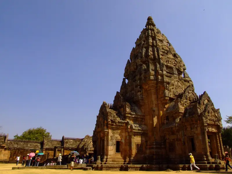 De hoofdprang op de heuveltop, Prasat Phanom Rung