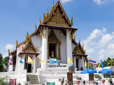 Ordination hall with ornate gable, Wat Na Phra Men