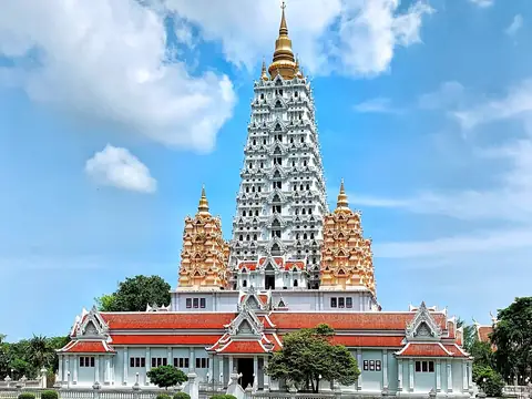 Chinese-style pagoda, Wat Yansangwararam