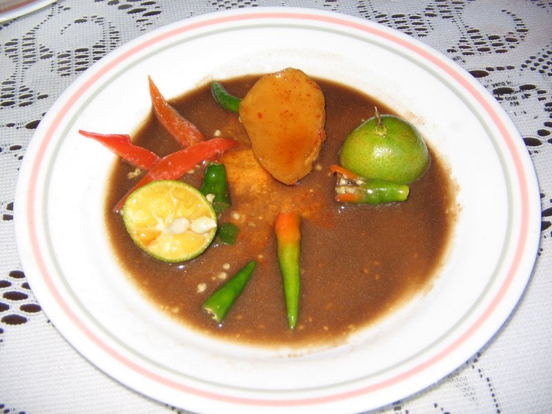 Budu (gefermenteerde vissaus) – บูดู (Thais gerecht)