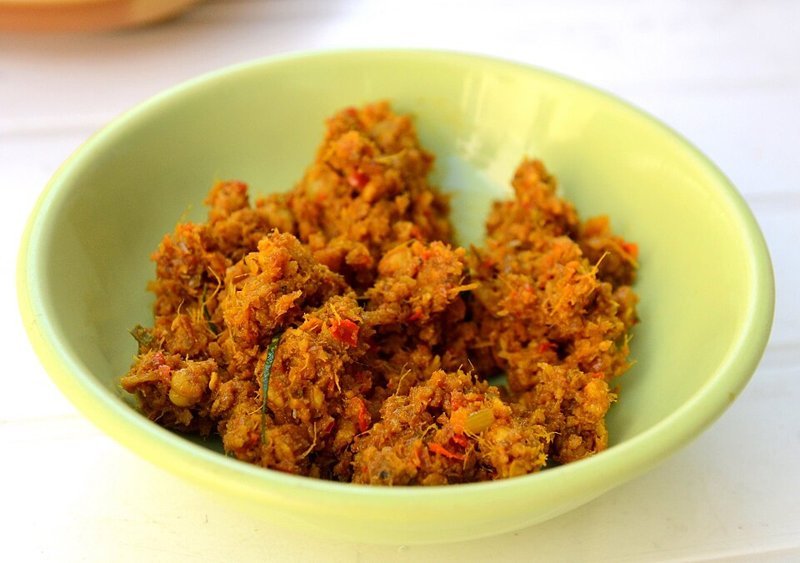 Khua kling (droge gehaktcurry) – คั่วกลิ้ง (Thais gerecht)